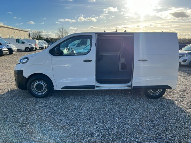 Citroen Dispatch MWB L2H1 (SOLD) Enterprise 1400kg 120hp Air Con Euro 6 NO VAT 10