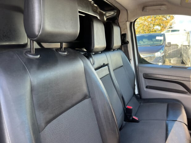Citroen Dispatch MWB L2H1 (SOLD) Enterprise 1400kg 120hp Air Con Euro 6 NO VAT 24