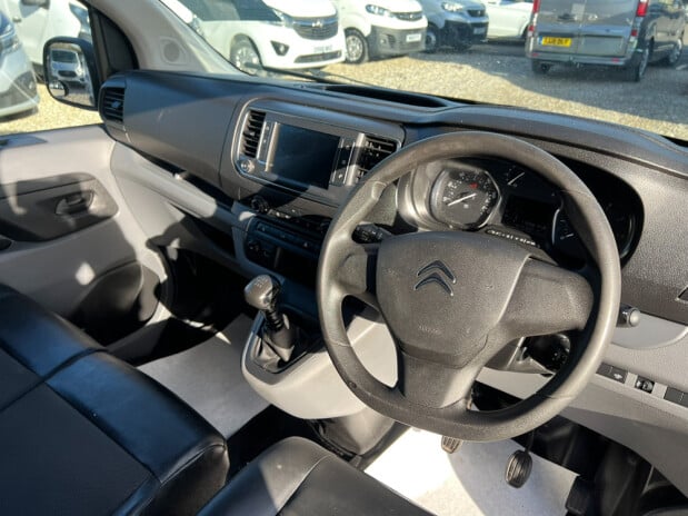 Citroen Dispatch MWB L2H1 (SOLD) Enterprise 1400kg 120hp Air Con Euro 6 NO VAT 26