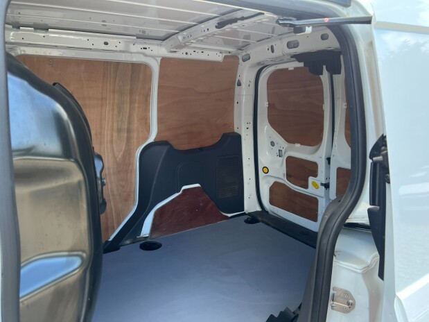 Ford Transit Connect AUTO SWB (SOLD) L1H1 200 Limited Alloys Air Con Nav Sensors EURO 6 NO VAT 11