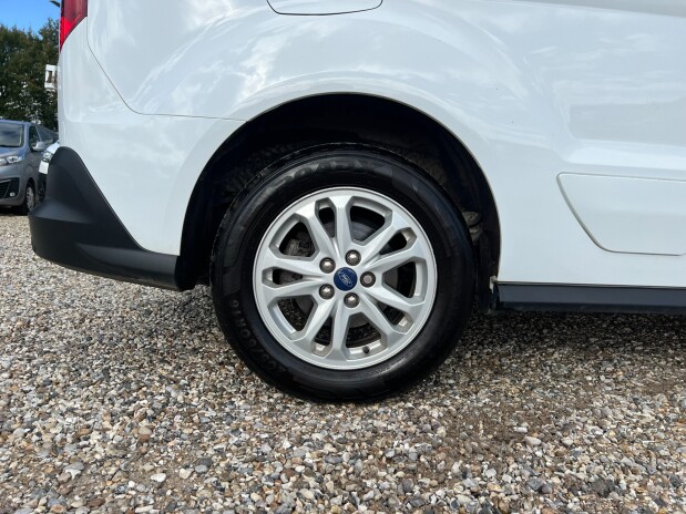 Ford Transit Connect AUTO SWB (SOLD) L1H1 200 Limited Alloys Air Con Nav Sensors EURO 6 NO VAT 20