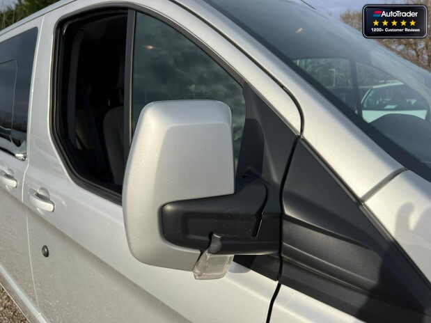 Ford Transit Custom Crew Cab AUTO LWB L2H1 310 Limited Air Con Cam Sensors EURO 6 NO VAT 17
