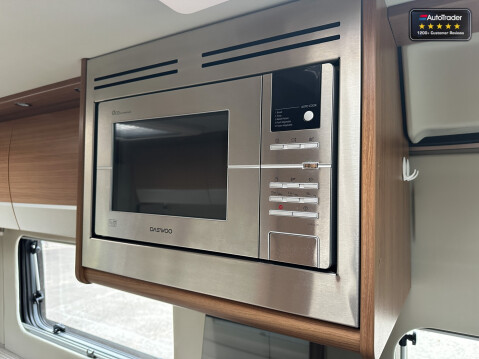 Auto-Trail V Line 540 Se|Solar Panels|Reverse Camera|Electric Step|Rear Lounge|Euro 6 12