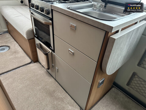 Auto-Trail V Line 540 Se|Solar Panels|Reverse Camera|Electric Step|Rear Lounge|Euro 6 15