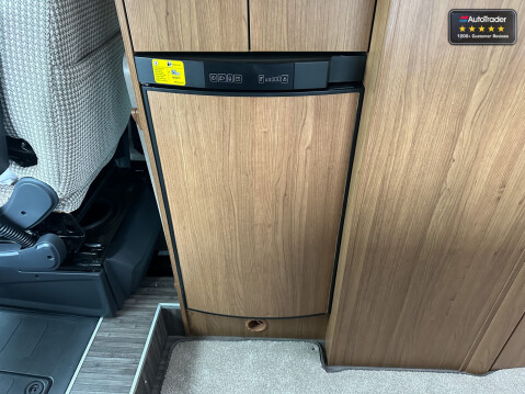 Auto-Trail V Line 540 Se|Solar Panels|Reverse Camera|Electric Step|Rear Lounge|Euro 6 20