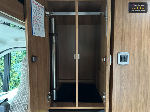 Auto-Trail V Line 540 Se|Solar Panels|Reverse Camera|Electric Step|Rear Lounge|Euro 6 22