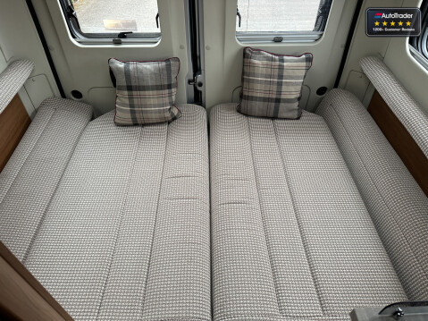 Auto-Trail V Line 540 Se|Solar Panels|Reverse Camera|Electric Step|Rear Lounge|Euro 6 3