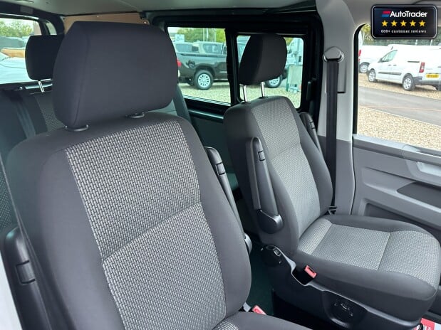 Volkswagen Transporter AUTO SWB L1H1 150BHP T32 Tdi Kombi Highline Alloys Air Con Sensors EURO 6 12