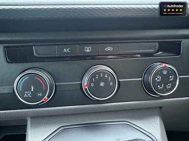 Volkswagen Transporter AUTO SWB L1H1 150BHP T32 Tdi Kombi Highline Alloys Air Con Sensors EURO 6 28