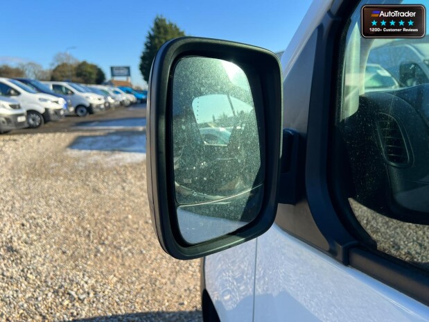 Vauxhall Vivaro SWB L1H1 Low Roof 2900 Cdti Air Con Sensors Side Door NO VAT 12