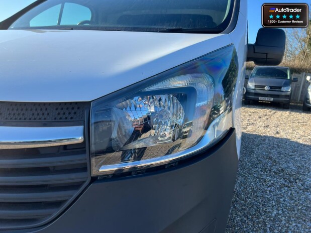 Vauxhall Vivaro SWB L1H1 Low Roof 2900 Cdti Air Con Sensors Side Door NO VAT 17