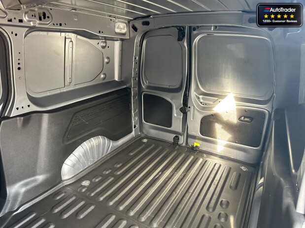 Citroen Berlingo LWB L2H1 950 Driver Pro Xl Alloys Air Con Cam Nav Sensors EURO 6 NO VAT 10