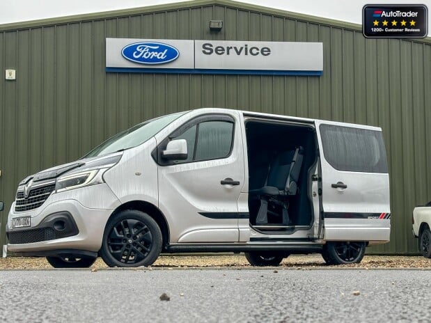 Renault Trafic SWB L1H1 Crew Cab Business Plus Energy Dci Air Con Infotainment NO VAT 1