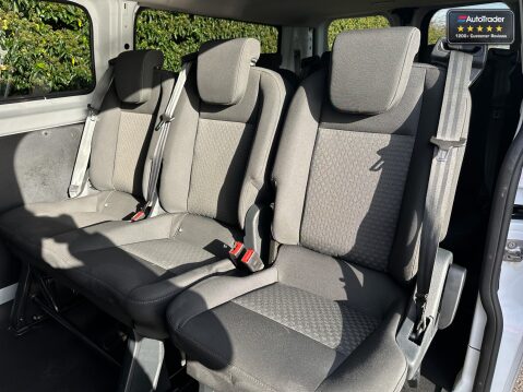 Ford Tourneo Custom Trend L2 9 Seat Conversion (£19994+VAT = £23,992) Car Play EURO 6 8