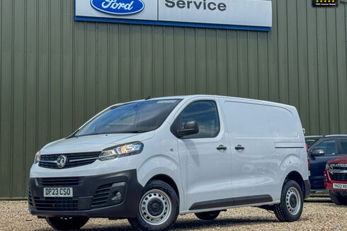 Vauxhall Vivaro SWB L1H1 Low Roof F2900 Prime Air Con Sensors DELIVERY MILES! Dynamic Equiv