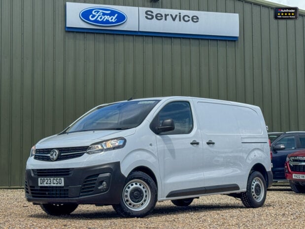 Vauxhall Vivaro SWB L1H1 Low Roof F2900 Prime Air Con Sensors DELIVERY MILES! Dynamic Equiv 1