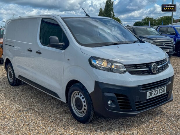 Vauxhall Vivaro SWB L1H1 Low Roof F2900 Prime Air Con Sensors DELIVERY MILES! Dynamic Equiv 4