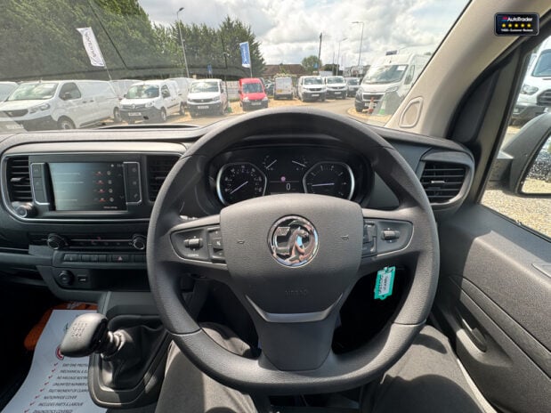 Vauxhall Vivaro SWB L1H1 Low Roof F2900 Prime Air Con Sensors DELIVERY MILES! Dynamic Equiv 19