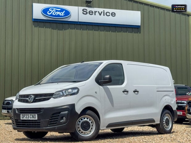 Vauxhall Vivaro SWB L1H1 [SOLD CR] Low Roof F2900 Prime Air Con Sensors DELIVERY MILES! Sid 1