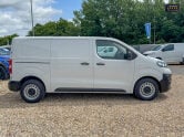 Vauxhall Vivaro SWB L1H1 [SOLD CR] Low Roof F2900 Prime Air Con Sensors DELIVERY MILES! Sid 5