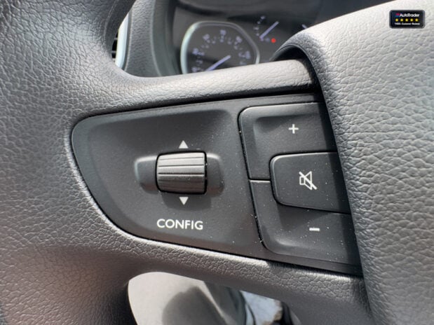 Vauxhall Vivaro SWB L1H1 [SOLD CR] Low Roof F2900 Prime Air Con Sensors DELIVERY MILES! Sid 17