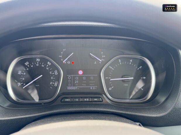 Vauxhall Vivaro SWB L1H1 [SOLD CR] Low Roof F2900 Prime Air Con Sensors DELIVERY MILES! Sid 19