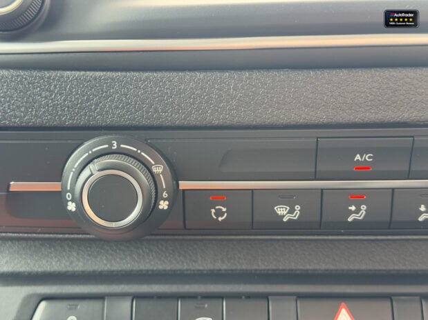 Vauxhall Vivaro SWB L1H1 [SOLD CR] Low Roof F2900 Prime Air Con Sensors DELIVERY MILES! Sid 32