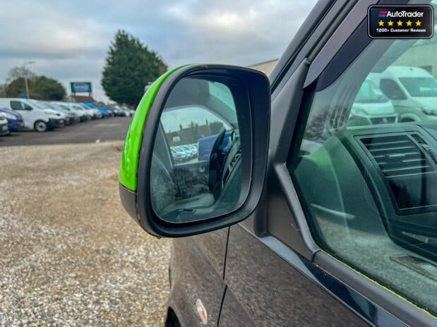 Volkswagen Transporter AUTO SWB L1H1 Low Roof 140BHP T30 Tdi Air Con Side Door NO VAT 13
