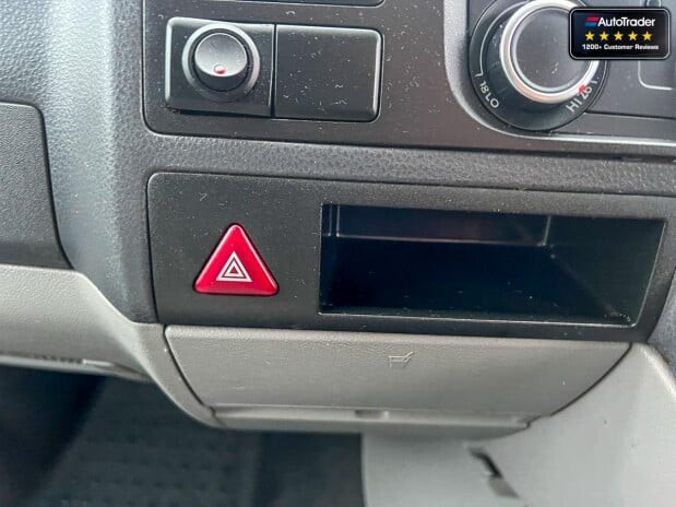 Volkswagen Transporter AUTO SWB L1H1 Low Roof 140BHP T30 Tdi Air Con Side Door NO VAT 39
