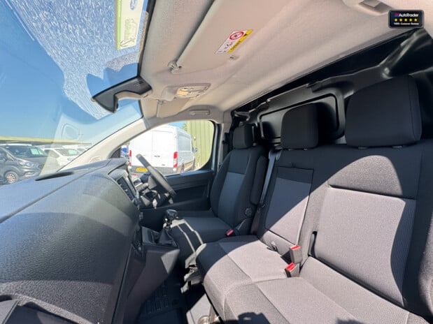 Fiat Scudo LWB L2H1 Low Roof Bluehdi Primo Air Con (Category S Insurance Loss) Cruise 13