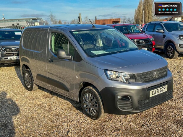 Peugeot Partner SWB L1H1 [SOLD CM] Pro Premium Alloys Air Con Sensors EURO 6 NO VAT 4