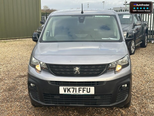 Peugeot Partner AUTO SWB [SOLD SM] L1H1 Bluehdi Asphalt Premium Air Con Cam Nav EURO 6 NO V 3