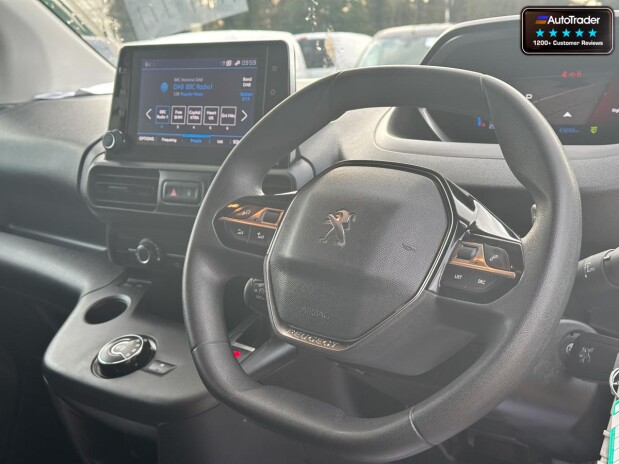 Peugeot Partner AUTO SWB [SOLD SM] L1H1 Bluehdi Asphalt Premium Air Con Cam Nav EURO 6 NO V 12