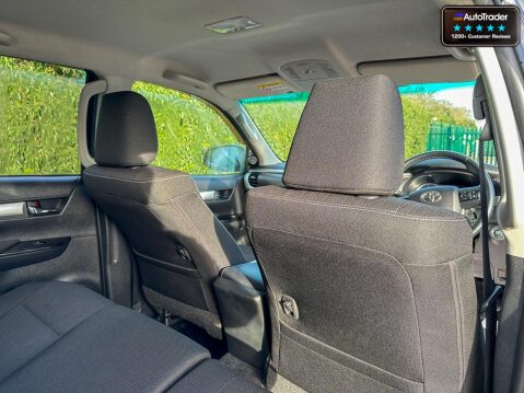 Toyota Hilux Invincible [SOLD KH] 50th Anniversary Edition D-4D Dcb 15