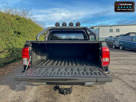 Toyota Hilux Invincible [SOLD KH] 50th Anniversary Edition D-4D Dcb 8