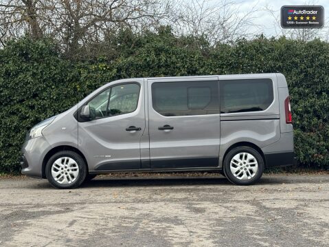 Renault Trafic Sport Navigation Energy 9 Seater Sl27 DCI NO VAT Euro 6 5