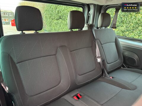 Renault Trafic Sport Navigation Energy 9 Seater Sl27 DCI NO VAT Euro 6 10