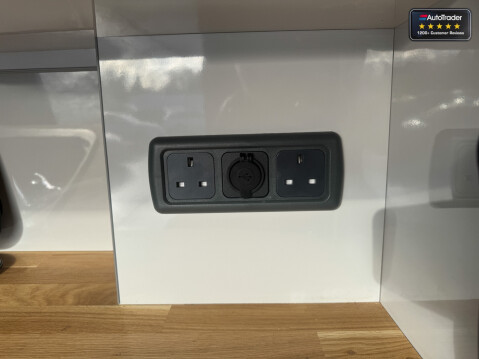 Volkswagen Transporter Camper New Shape Air Con Pop Top Kitchen Bed T28 Tdi P/V Euro 6 17