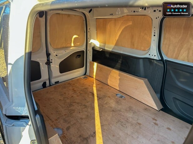 Peugeot Partner LWB L2H1 Bluehdi Professional Premium Plus Air Con Side Door EURO 6 12