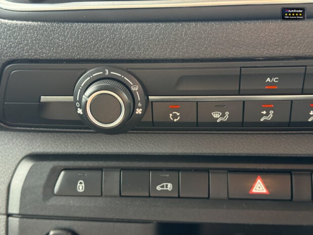 Peugeot Expert MWB L2H1 Bluehdi Professional Premium Air Con Sensors SELECT 32