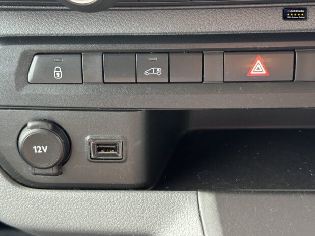 Peugeot Expert MWB L2H1 Bluehdi Professional Premium Air Con Sensors SELECT 34