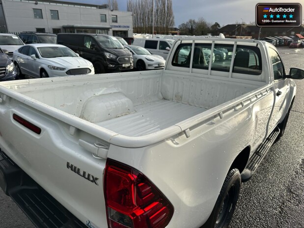 Toyota Hilux 4X4 Active [SOLD] 4WD 2dr 150ps Air Con Cruise Control EURO 6 10
