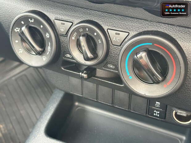 Toyota Hilux 4X4 Active [SOLD] 4WD 2dr 150ps Air Con Cruise Control EURO 6 18