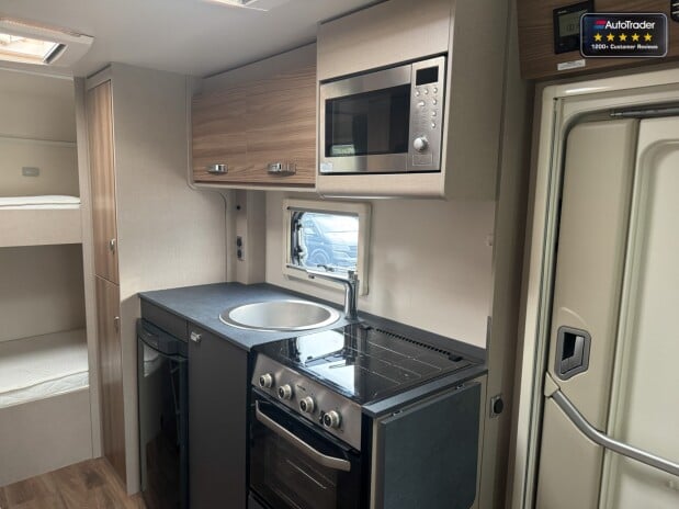 Swift Edge 466 6 Berth|6 Belts|Rear Bunk Beds|Full Dinette|Solar Panel|TV Ariel| VANLUX 12