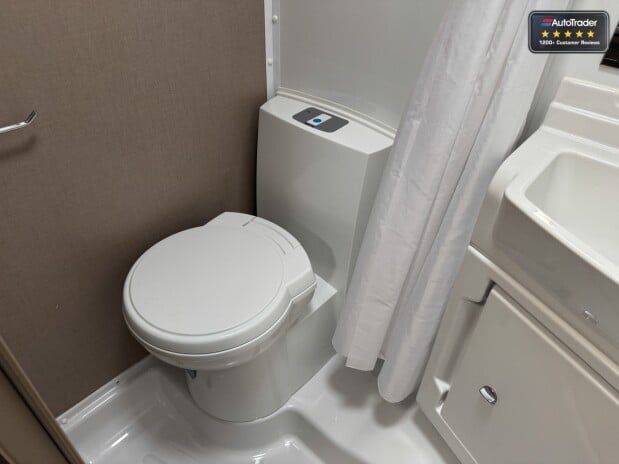 Swift Edge 466 6 Berth|6 Belts|Rear Bunk Beds|Full Dinette|Solar Panel|TV Ariel| VANLUX 26