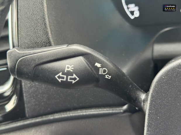 Ford Transit Custom Crew Cab SWB L1H1 320 Limited Air Con Alloys Sensors EURO 6 23