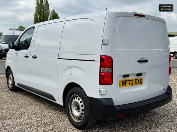 Citroen Dispatch MWB L2H1 [SOLD GR] Low Roof 1000 Enterprise Pro Air Con EURO 6 10