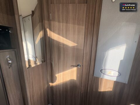 Auto-Sleepers Winchcombe Mercedes|2 Berth|2 Belt|Large Bathroom|Satellite Dish|Awning|Tracker 25
