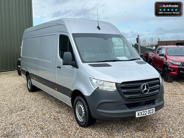 Mercedes-Benz Sprinter LWB L3H2 Medium Roof 315 Cdi Progressive Side Door EURO 6 4
