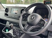 Mercedes-Benz Sprinter LWB L3H2 Medium Roof 315 Cdi Progressive Side Door EURO 6 11